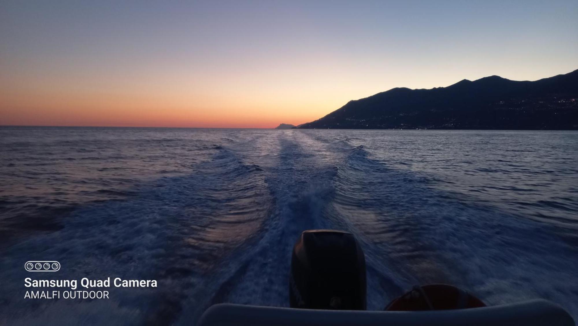 Amalfi Outdoor Tours & Accomodations Salerno Exteriör bild